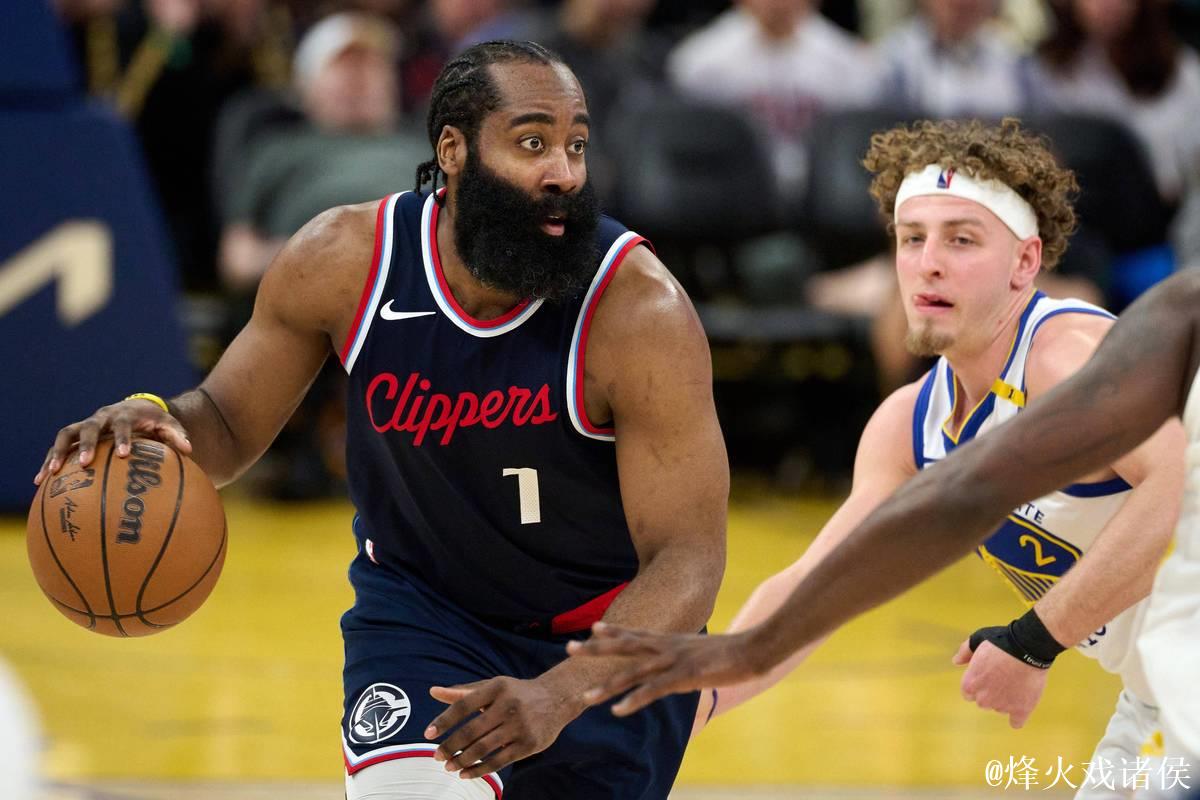 哈登23+11闪耀全场，库里两次崴脚提前离场，快船战胜勇士
