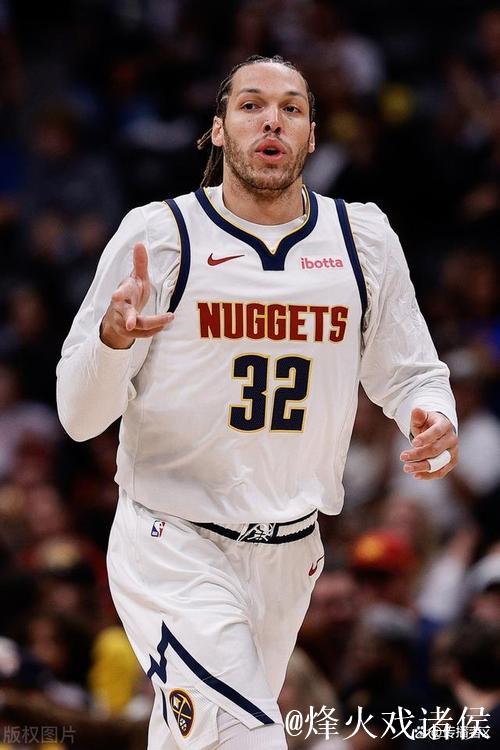 双子星与火箭完成提前续约 戈登4年1.33亿续约掘金